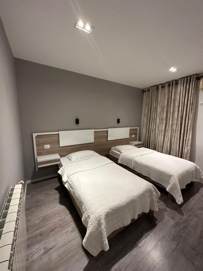 Hotel Gjallica Kukes 외부 사진