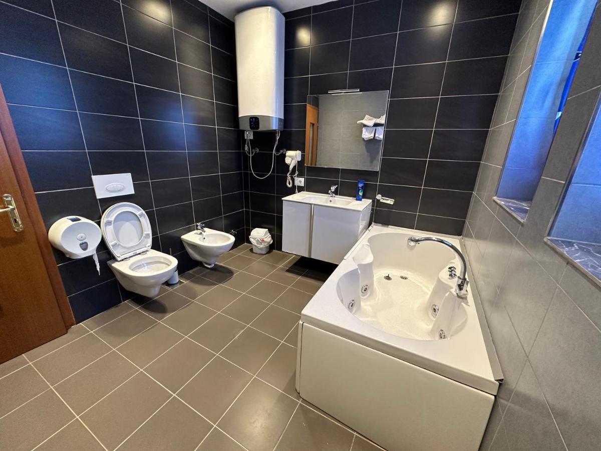 Hotel Gjallica Kukes 외부 사진