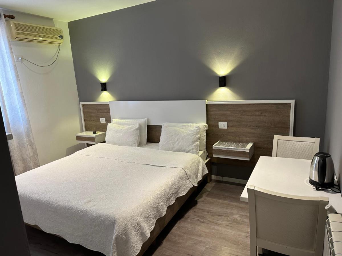 Hotel Gjallica Kukes 외부 사진