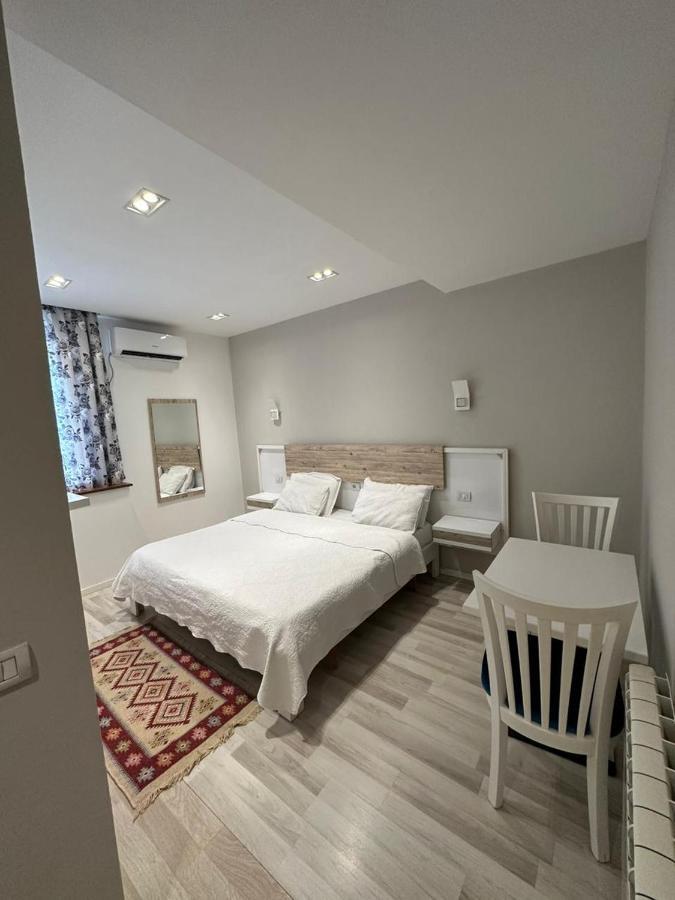 Hotel Gjallica Kukes 외부 사진