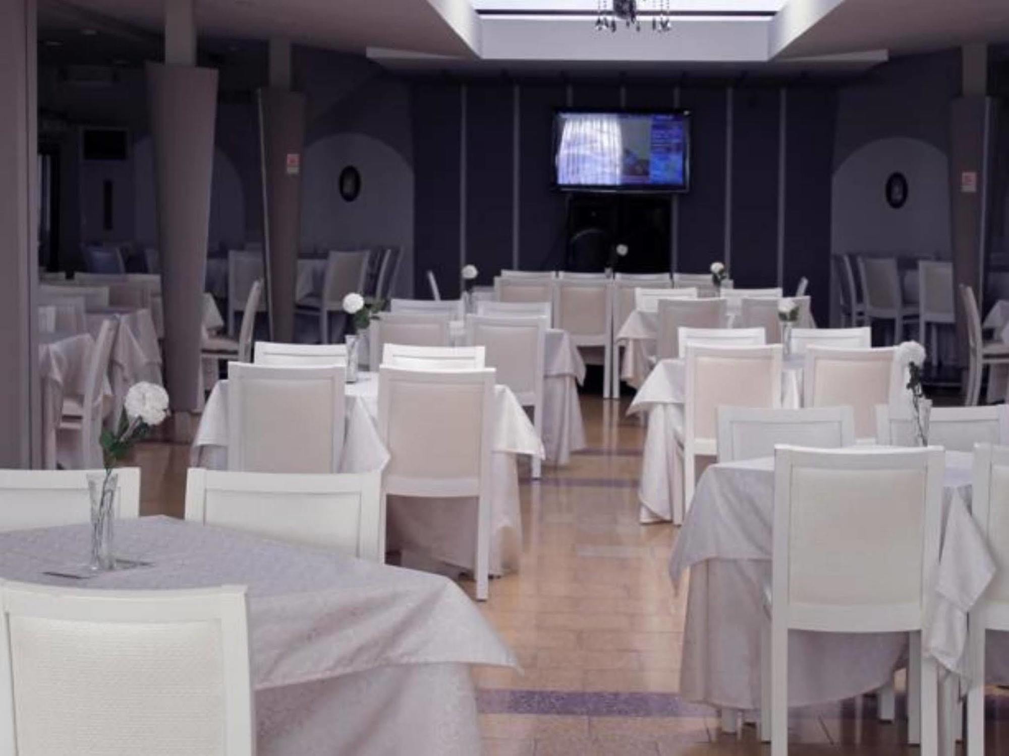 Hotel Gjallica Kukes 외부 사진